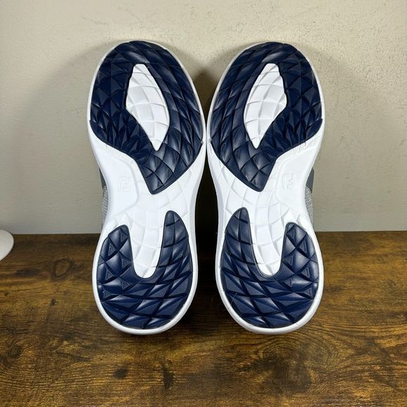 FootJoy Flex Golf Gray‎ White Spikeless Shoes Mens Size 8 main image 2